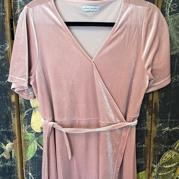 WRAP DRESS Blush Pale Pink, Velour Velvet Pink Thread Sz M-L - Picture 7 of 7